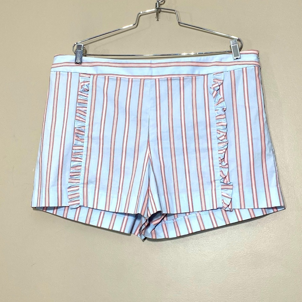 NWOT Loft || Woman’s Pinstripe Shorts with sides ruffles size 14